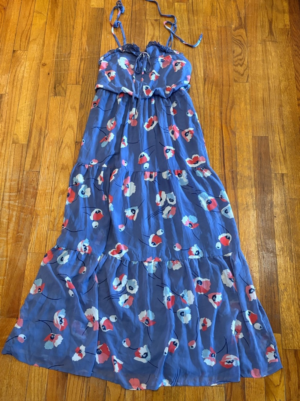 Jessica Simpson Women’s Blue Floral Tiered Sundress with Red & White Blossoms S
